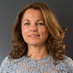 Julie Degeneve, Associée, Axten