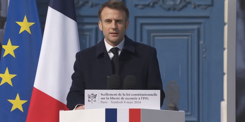 Emmanuel Macron Je Souhaite L Inscription De Cette Libert Garantie